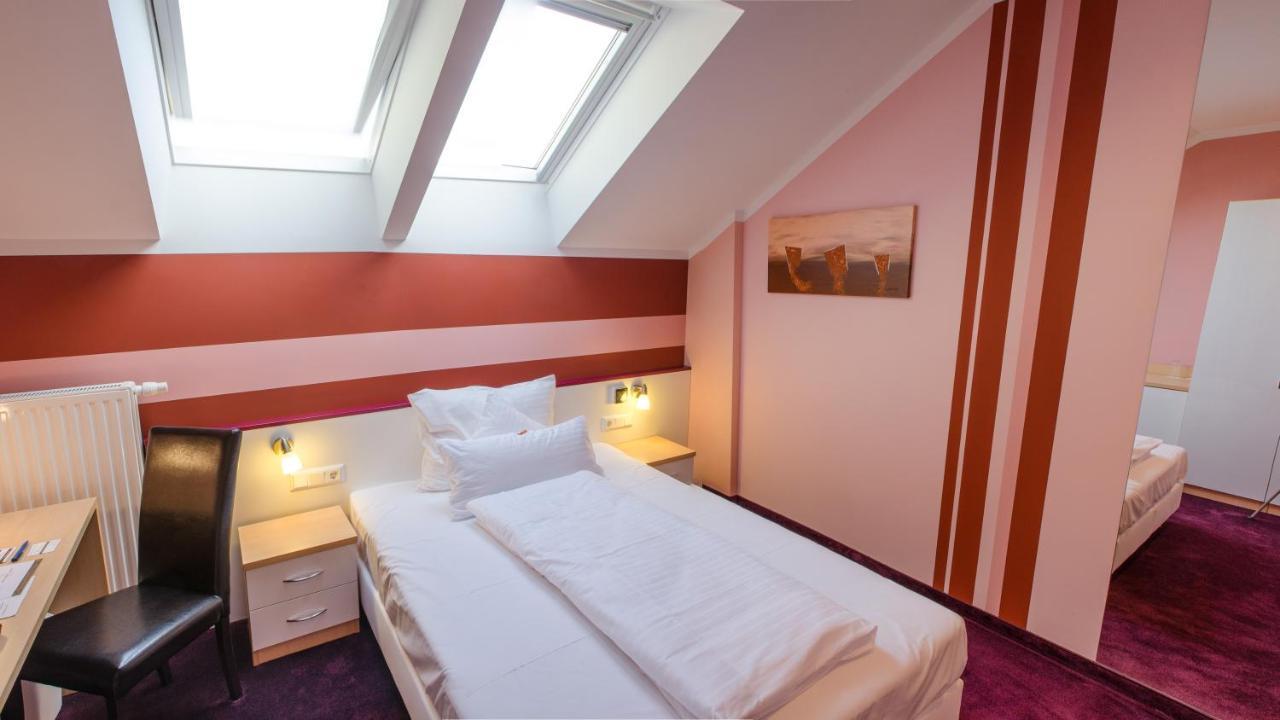 Hotel Residenz Hoessinger Karlstetten Eksteriør bilde